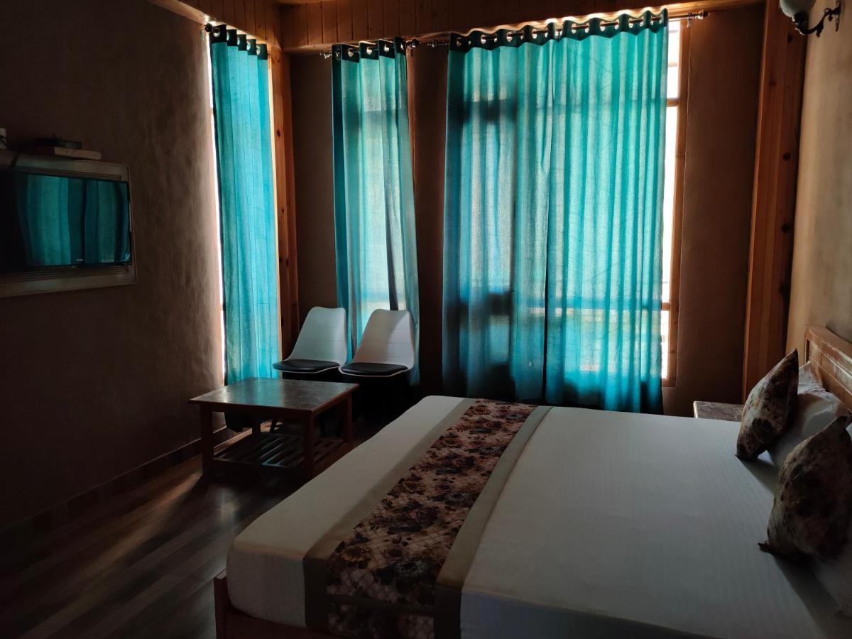 Hotel Cozy Haven Манди Экстерьер фото