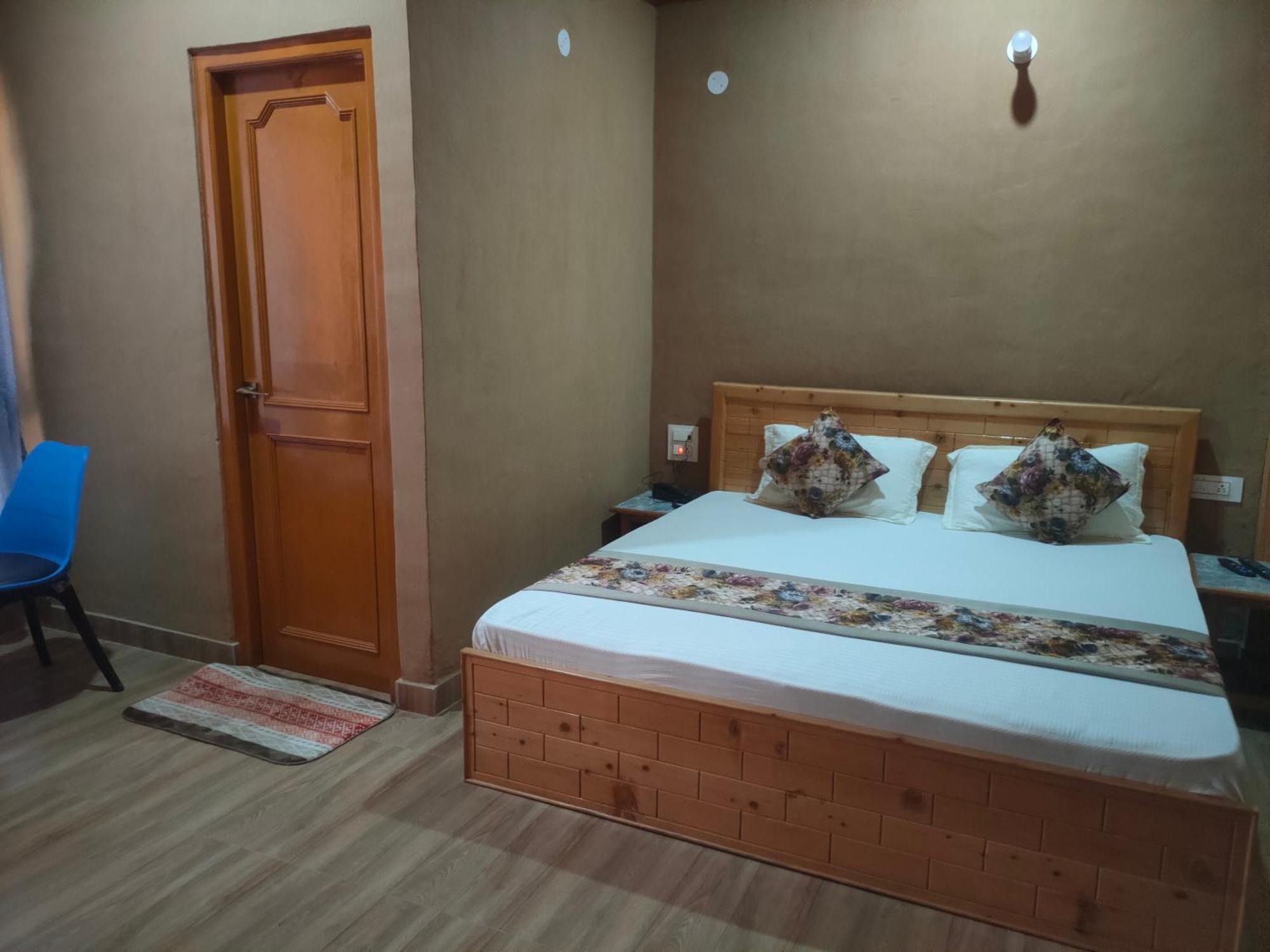 Hotel Cozy Haven Манди Экстерьер фото