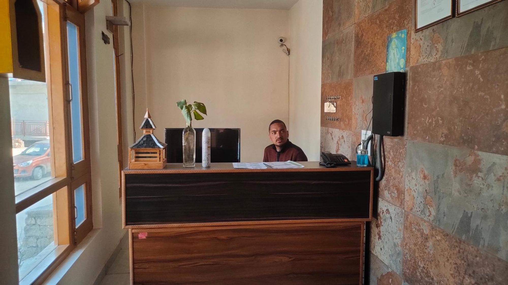 Hotel Cozy Haven Манди Экстерьер фото