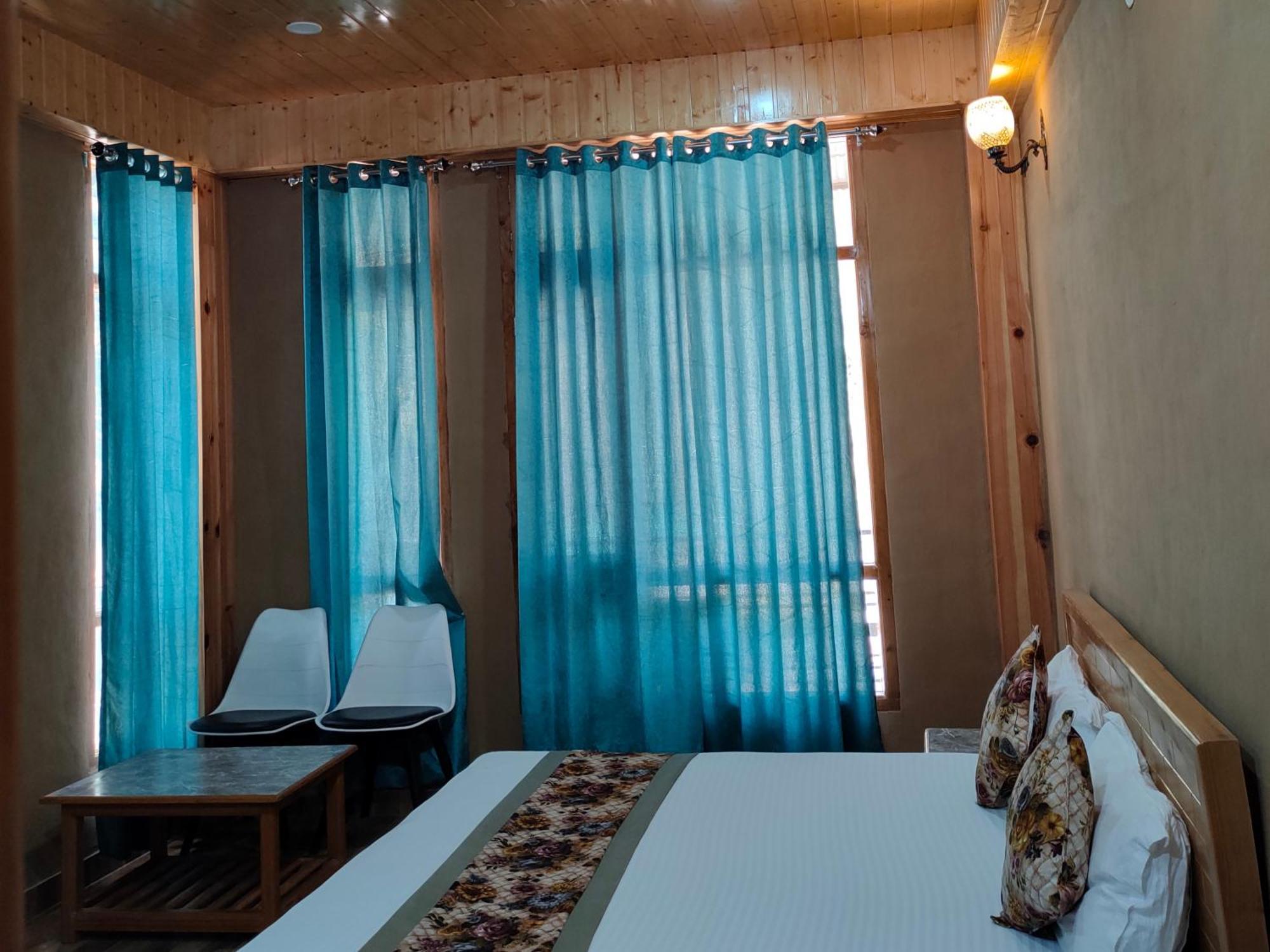 Hotel Cozy Haven Манди Номер фото